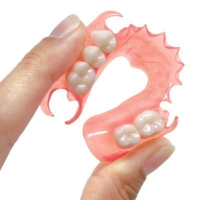 gigi-palsu-fleksibel-flexible-dentures